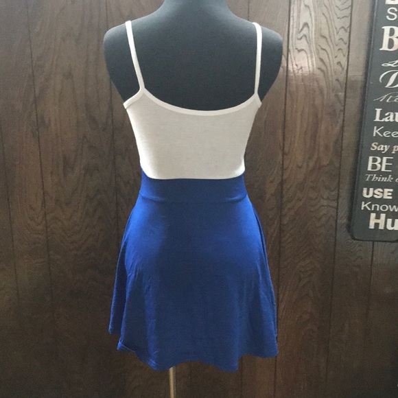 Max Beauty Women White/Blue Dress OS - Picture 2 of 2